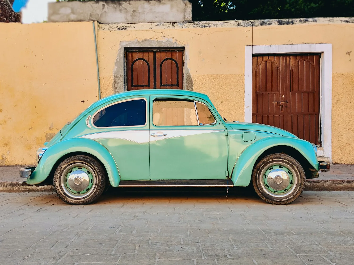 A parked Beetle on a Valladolid street