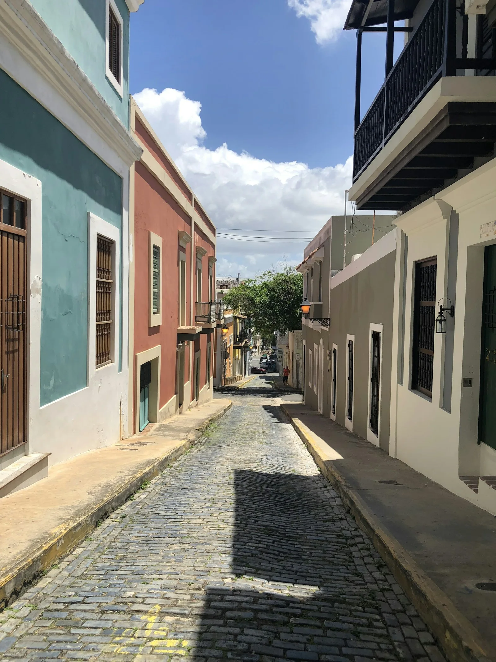 A quiet street in San Juan