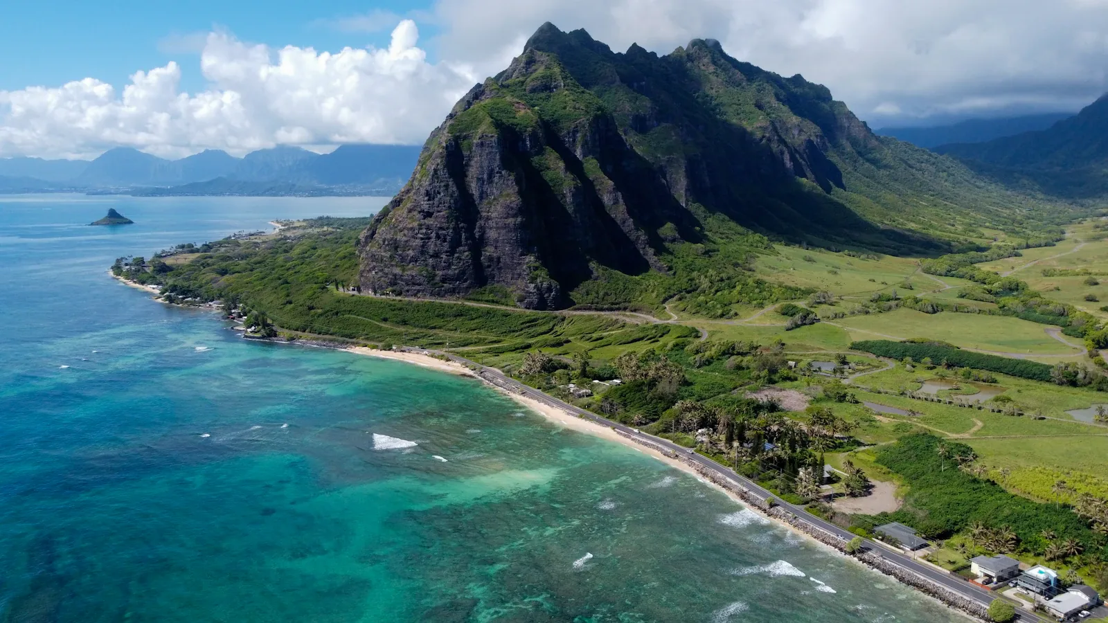The coast and mountains beside Kualoa Beach